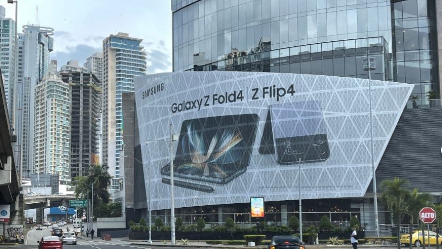 anuncio del Samsung Galaxy Z Fold4 en Panamá