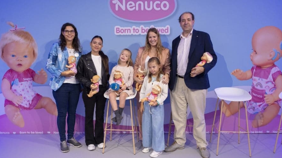 FAMOSA presenta muñecos Nenuco con síndrome de Down y Nenuco con Implante Coclear