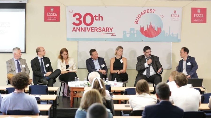 30 aniversario del campus ESSCA School of Management en Budapest