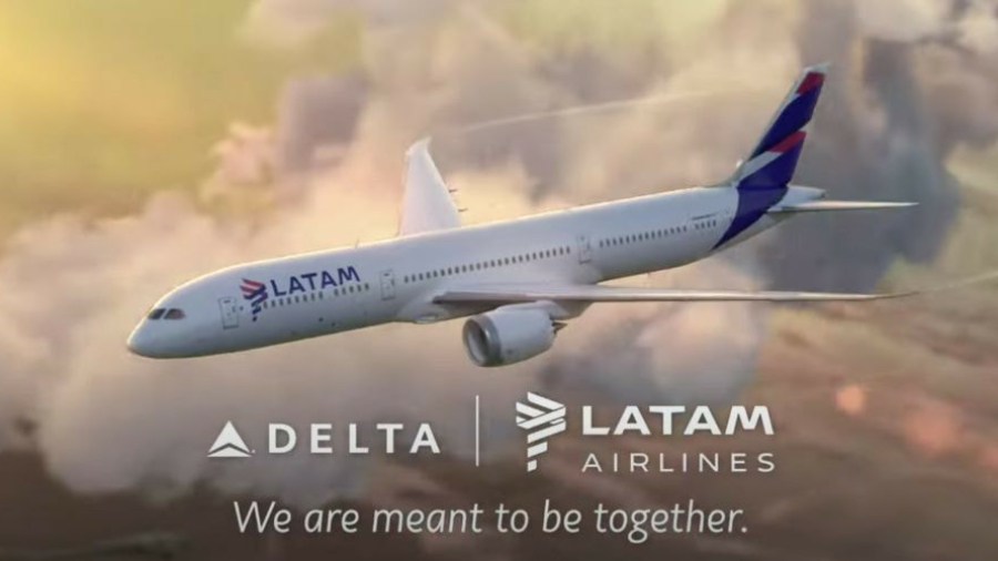 LATAM-Delta lanza la campaña Destinadas a estar juntas