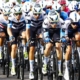 pelotón de ciclistas en La Vuelta