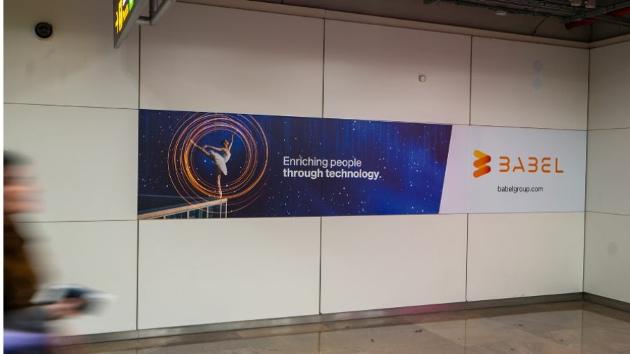 Campaña de identidad visual de Babel