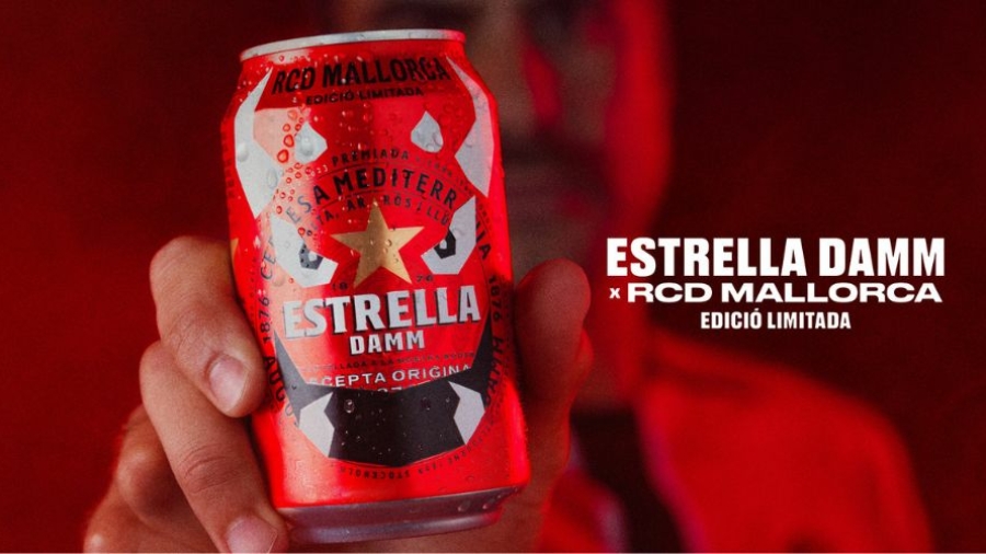 Estrella Damm lanza una edición especial inspirada en el dimoni del RCD Mallorca
