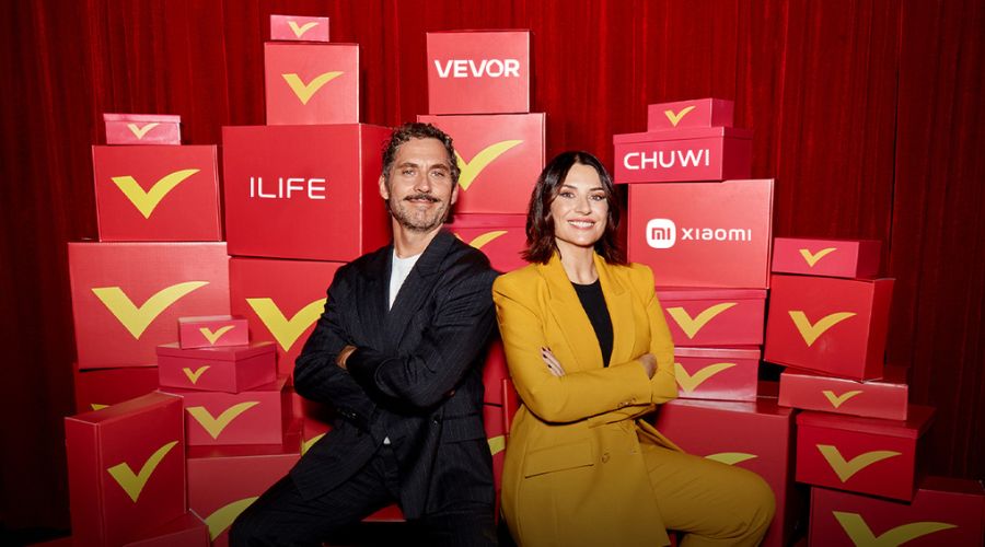 Campaña del 11 del 11 de AliExpress en 2025 con Paco León y Miren Ibarguren