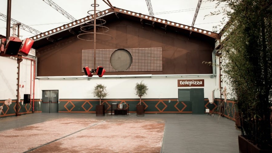 Telepizza nocturno en la sala Pandora Sevilla