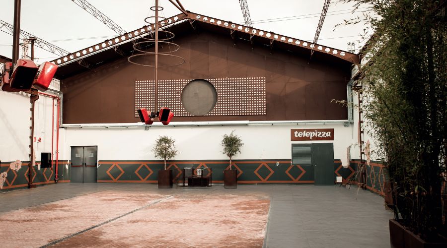 Telepizza nocturno en la sala Pandora Sevilla