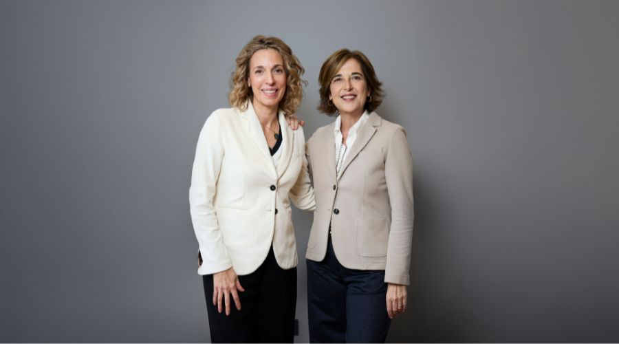 Ángels Chacón es Directora General de LLYC Barcelona