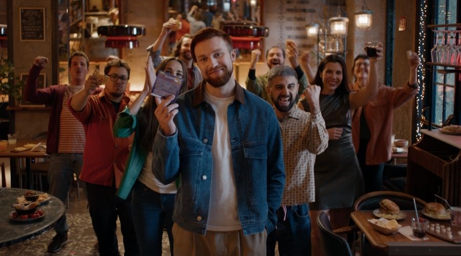 La ONCE estrena la campaña Rasca y vive mil y una historias