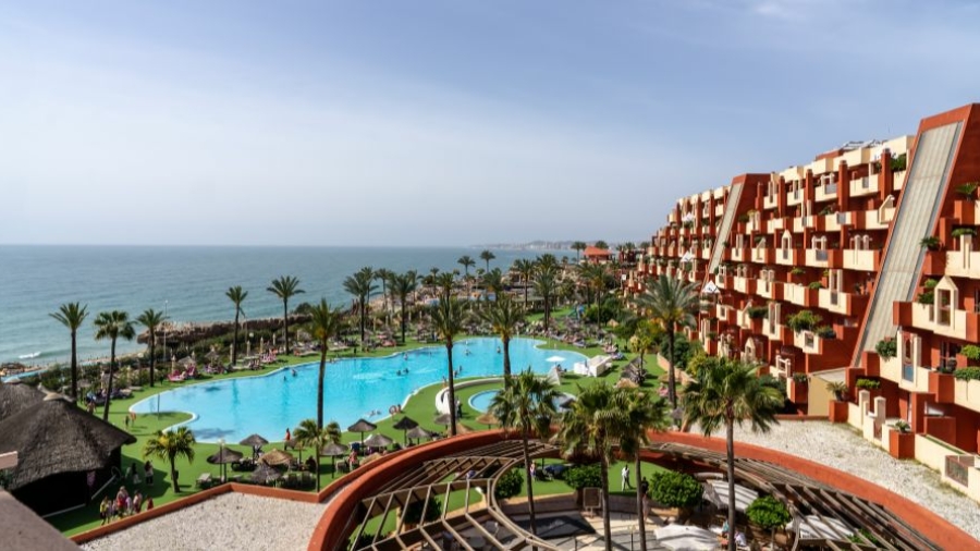 Holiday World Resort