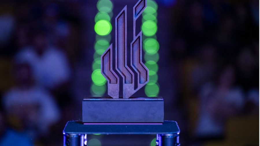 trofeo de la Rising MediaMarket de VALORANT