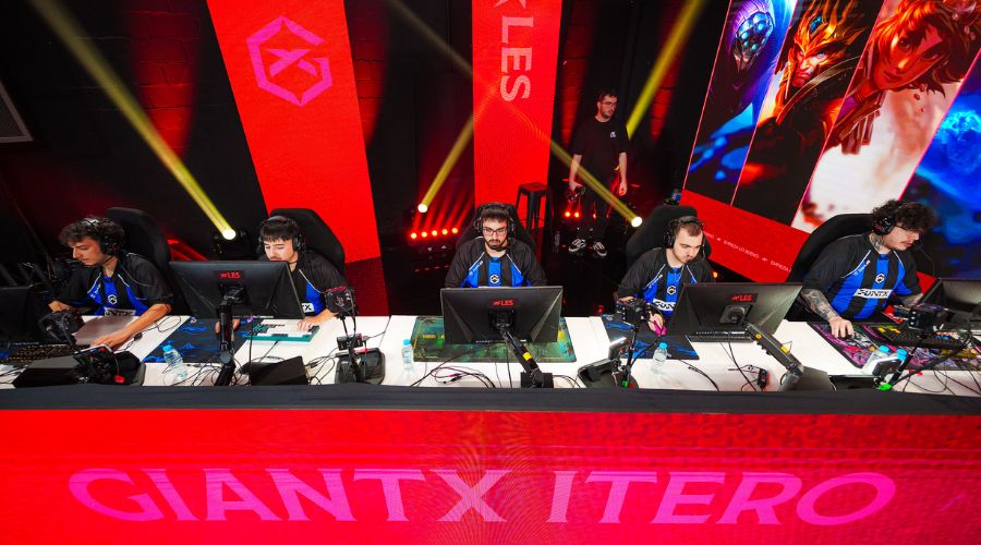 Equipo de GIANTX Itero en la Liga Española de League of Legends