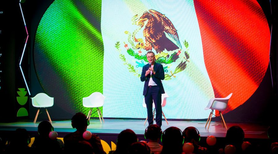 Fernando Famanía es CEO de ifahto