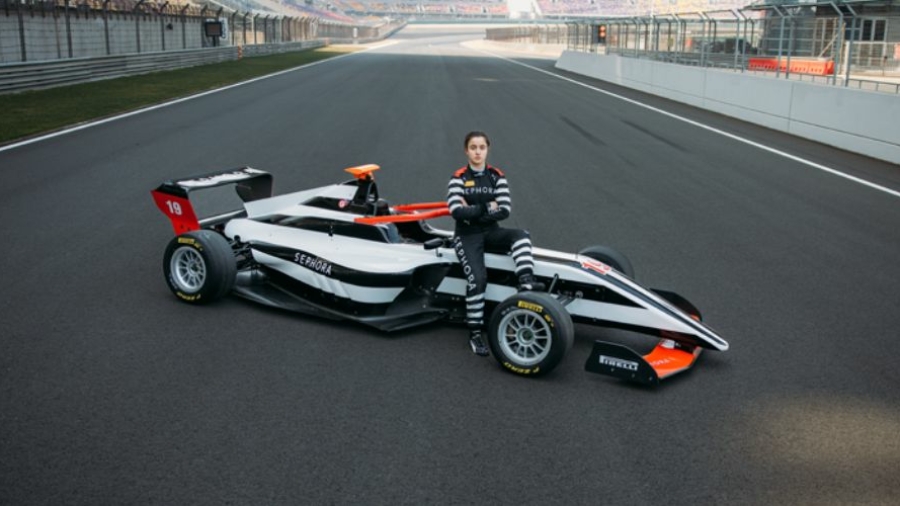 Natalia Granada es piloto de la F1 ACADEMY 2026