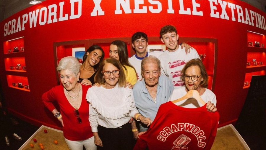 Acción de Nestlé Extrafino en ScrapWorld 2026