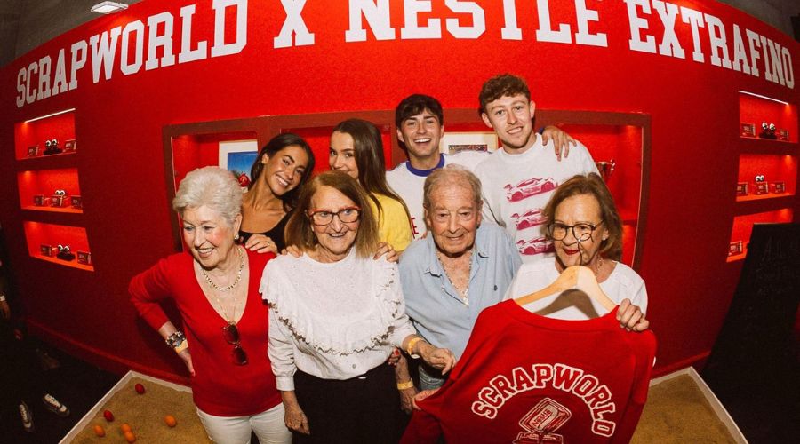 Acción de Nestlé Extrafino en ScrapWorld 2026