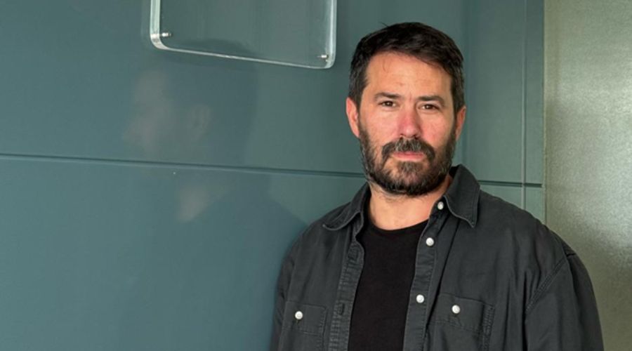 Álvaro Díaz es Group Creative Director de la agencia Está Pasando