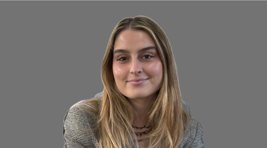 Ana Fernández de la Puente es Directora General del Festival Jóvenes Tocados por la Publicidad 2026