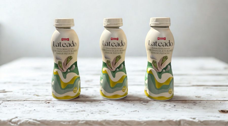 Bebida cremosa láctea con chocolate blanco y sabor a pistacho de Pascual Lateado