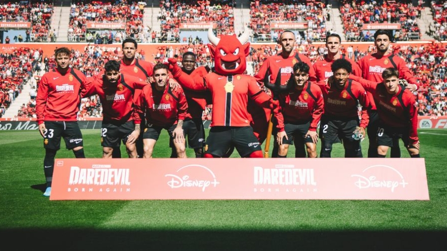 Promoción de la segunda temporada de Daredevil Born Again con el RCD Mallorca
