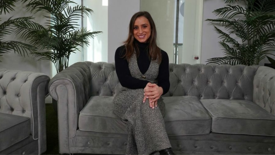 Yenthel de la Torre es Corporate Communications Director de Redegal