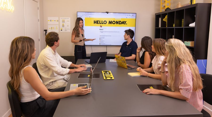 Agencia Hello Monday