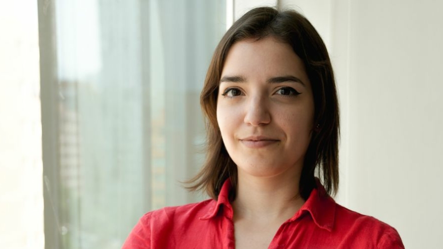 Camila Leppe es directora comercial de dentsu Chile
