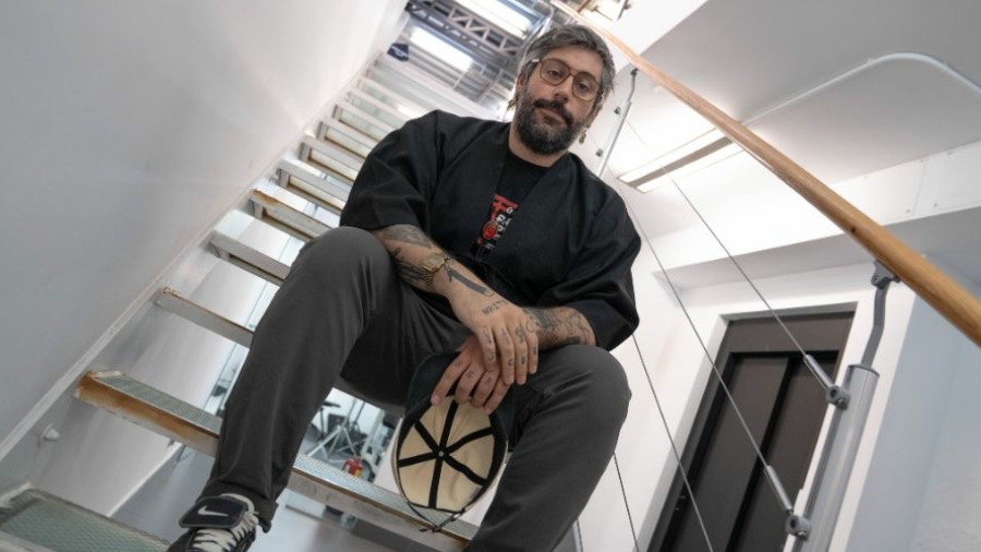 Pablo Evencio es director creativo de la agencia Está Pasando