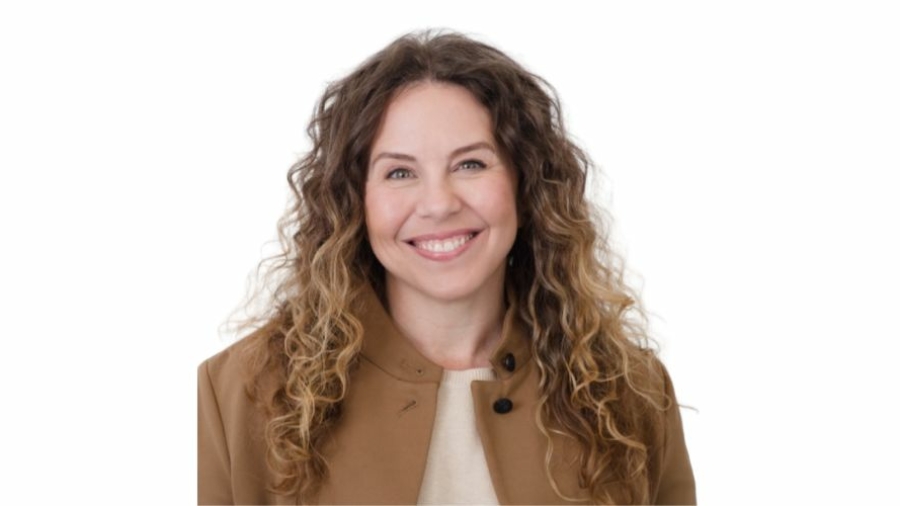 Amy Weisebanch es CMO de Coursera